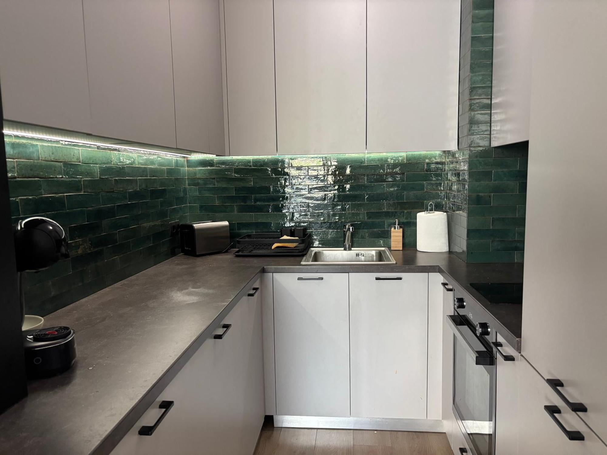 Tokiyo: A Lovely City Center 2 Bedrooms Apartment With Private Parking Sofia Exteriör bild